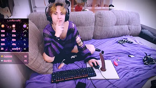 Snapshot of SparkyFerret chatting on 11-23-25, 07:46 SparkyFerret online show from 11-23-25, 07:46