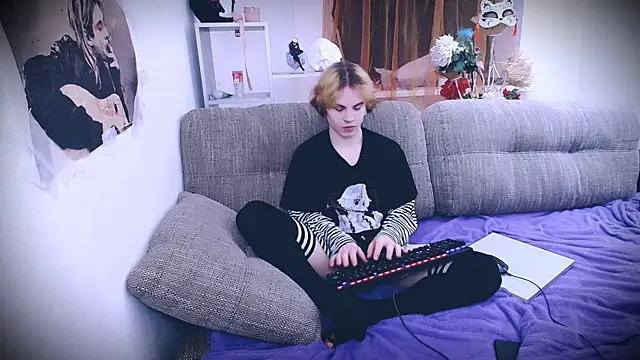 Snapshot of SparkyFerret chatting on 11-27-25, 05:15 SparkyFerret online show from 11-27-25, 05:15