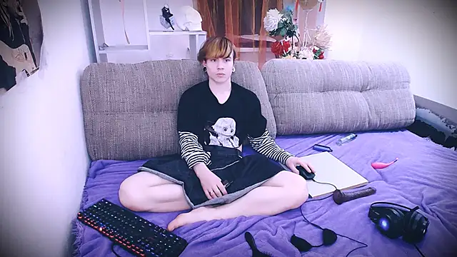 Snapshot of SparkyFerret chatting on 11-30-25, 06:23 SparkyFerret online show from 11-30-25, 06:23