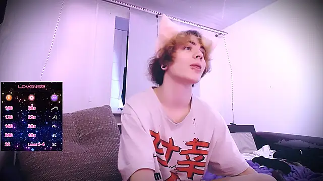 Snapshot of SparkyFerret chatting on 12-16-25, 10:31 SparkyFerret online show from 12-16-25, 10:31