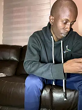 Snapshot of MeneerIan chatting on 09-29-25, 10:47 MeneerIan online show from 09-29-25, 10:47