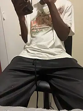 Snapshot of MeneerIan chatting on 01-08-26, 09:28 MeneerIan online show from 01-08-26, 09:28