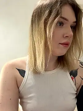 elliss  online show from 01-06-26, 02:10