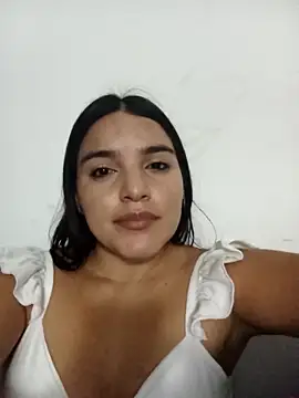 chloe 90 online show from 10-13-25, 11:49