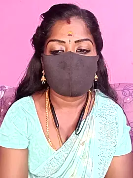 Snapshot of tamilammukuttyy chatting on 04-23-26, 12:40 tamilammukuttyy online show from 04-23-26, 12:40