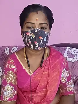Snapshot of tamilammukuttyy chatting on 05-18-26, 10:48 tamilammukuttyy online show from 05-18-26, 10:48