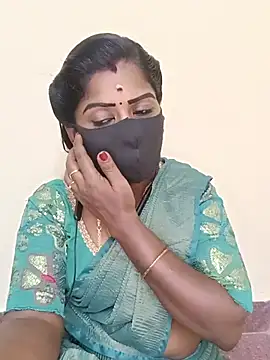 Snapshot of tamilammukuttyy chatting on 06-16-26, 05:59 tamilammukuttyy online show from 06-16-26, 05:59