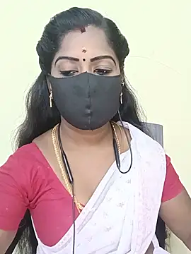 Snapshot of tamilammukuttyy chatting on 06-22-26, 02:14 tamilammukuttyy online show from 06-22-26, 02:14