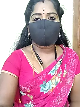 Snapshot of tamilammukuttyy chatting on 06-24-26, 01:43 tamilammukuttyy online show from 06-24-26, 01:43
