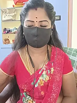 Snapshot of tamilammukuttyy chatting on 07-05-26, 03:13 tamilammukuttyy online show from 07-05-26, 03:13