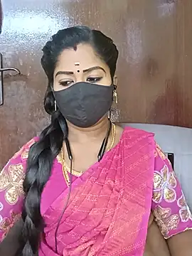 Snapshot of tamilammukuttyy chatting on 07-20-26, 03:43 tamilammukuttyy online show from 07-20-26, 03:43