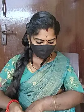 Snapshot of tamilammukuttyy chatting on 07-23-26, 02:59 tamilammukuttyy online show from 07-23-26, 02:59