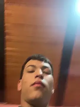 Snapshot of Thiago_blsd chatting on 09-12-25, 06:35 Thiago blsd online show from 09-12-25, 06:35