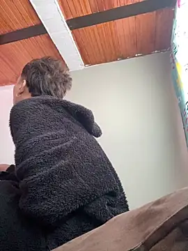 Snapshot of Thiago_blsd chatting on 09-16-25, 01:34 Thiago blsd online show from 09-16-25, 01:34