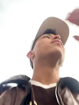 Snapshot of Thiago_blsd chatting on 10-10-25, 11:31 Thiago blsd online show from 10-10-25, 11:31