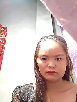 xinhxinhcute online show from 09-12-25, 10:43