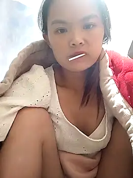 xinhxinhcute online show from 10-27-25, 09:35