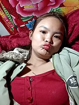 xinhxinhcute online show from 12-03-25, 11:25