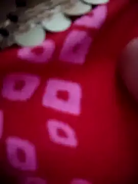 Snapshot of Hot_Mayra_ chatting on 10-27-25, 07:34 Hot Mayra  online show from 10-27-25, 07:34