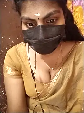 Snapshot of Nithiila chatting on 12-19-25, 05:25 Nithiila online show from 12-19-25, 05:25