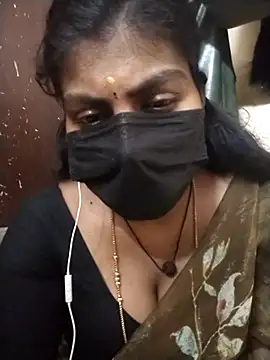 Snapshot of Nithiila chatting on 02-03-26, 08:52 Nithiila online show from 02-03-26, 08:52