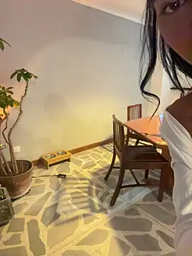 GiorgiaLuxee online show from 11-28-25, 10:56