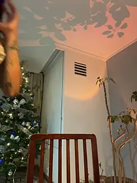 GiorgiaLuxee online show from 11-29-25, 11:19