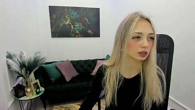 Snapshot of EmilyGraydis chatting on 02-24-26, 07:45 EmilyGraydis online show from 02-24-26, 07:45