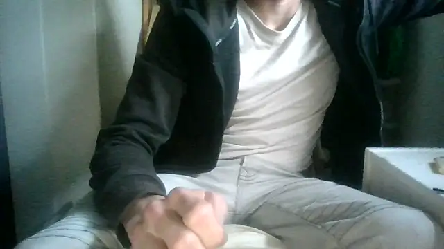 Snapshot of juju78jujuu chatting on 06-07-26, 07:17 juju78jujuu online show from 06-07-26, 07:17