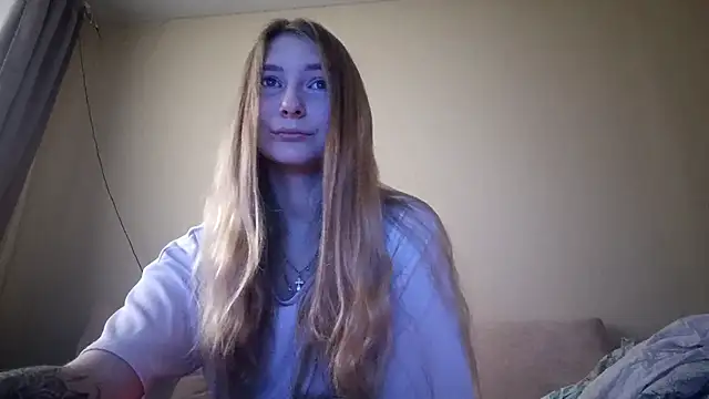 Nymera flare online show from 11-06-25, 06:14