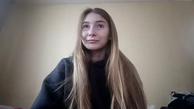 Nymera flare online show from 11-13-25, 06:56