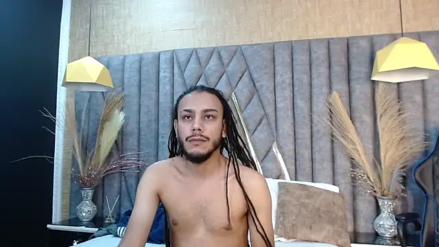 Snapshot of Boss_Domiinator chatting on 09-29-25, 03:11 Boss Domiinator online show from 09-29-25, 03:11