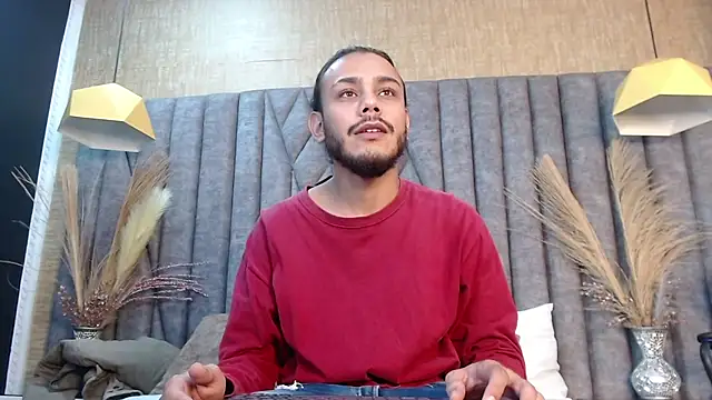 Snapshot of Boss_Domiinator chatting on 10-02-25, 03:24 Boss Domiinator online show from 10-02-25, 03:24