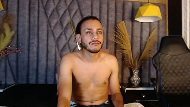 Snapshot of Boss_Domiinator chatting on 10-10-25, 03:27 Boss Domiinator online show from 10-10-25, 03:27