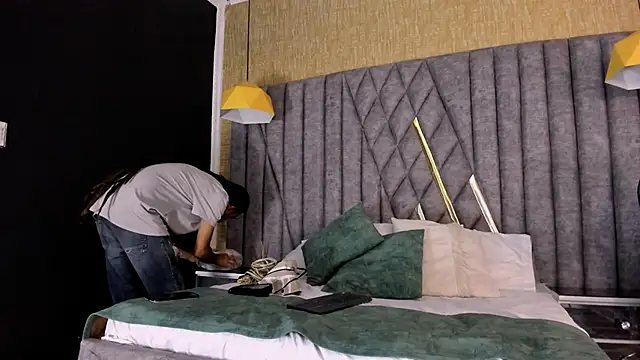 Snapshot of Boss_Domiinator chatting on 11-03-25, 04:03 Boss Domiinator online show from 11-03-25, 04:03