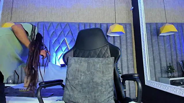 Snapshot of Boss_Domiinator chatting on 12-14-25, 03:56 Boss Domiinator online show from 12-14-25, 03:56