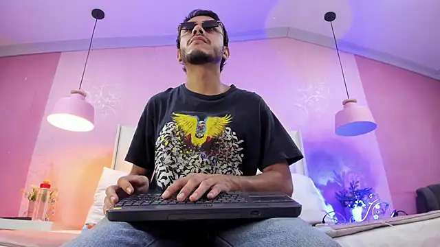 Boss Domiinator online show from 02-17-26, 12:23