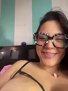 Snapshot of alilith chatting on 05-26-26, 06:48 alilith online show from 05-26-26, 06:48