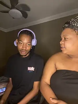 Snapshot of MamoM24 chatting on 09-16-25, 01:12 MamoM24 online show from 09-16-25, 01:12