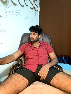 MeekBatgirl online show from 11-11-25, 05:57