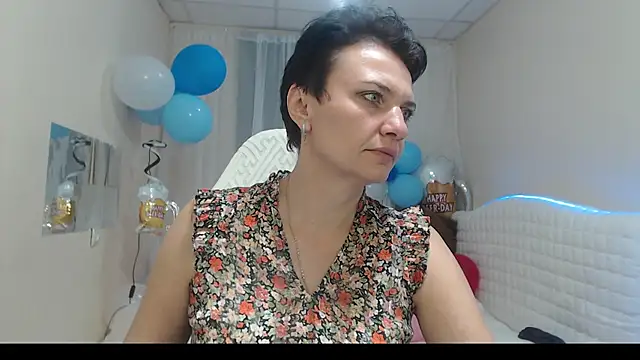 AvaSaturnian online show from 10-08-25, 12:25