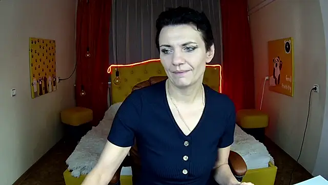 AvaSaturnian online show from 11-10-25, 08:02