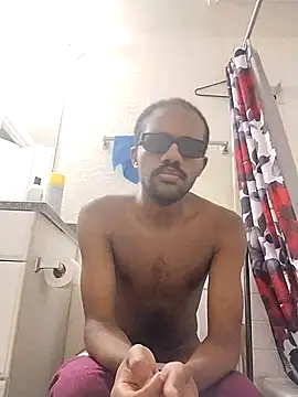 Snapshot of moneybaggtj chatting on 09-11-25, 04:18 moneybaggtj online show from 09-11-25, 04:18