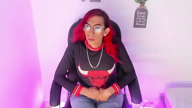 Snapshot of MissDiabla_ chatting on 02-09-26, 07:18 MissDiabla online show from 02-09-26, 07:18