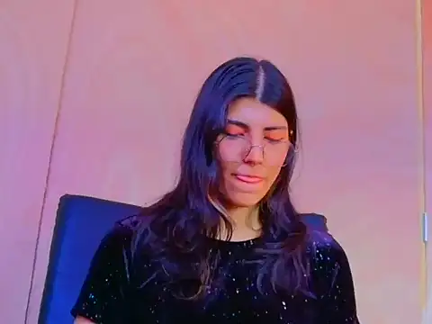 Snapshot of Candy_sexyhot01 chatting on 12-16-25, 04:34 Candy sexyhot01 online show from 12-16-25, 04:34