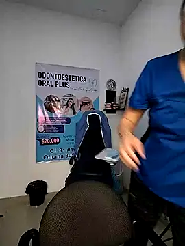 Madisson-04  online show from 12-05-25, 06:37