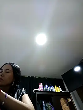 MiaForever1 online show from 04-16-26, 04:02