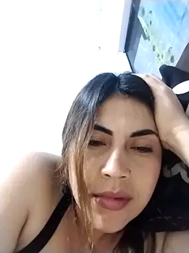 Camila latina 0 online show from 09-17-25, 06:59