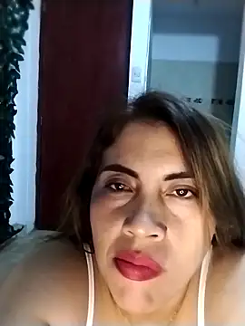 Camila latina 0 online show from 10-15-25, 02:01