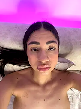 Snapshot of alannasexy__ chatting on 11-04-25, 05:23 alannasexy online show from 11-04-25, 05:23